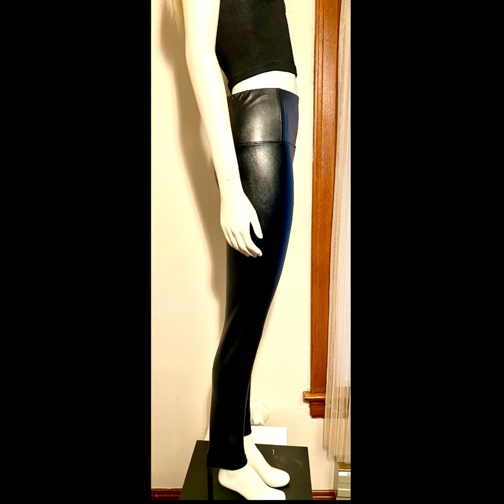 Black Leggings - Sz M